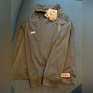 NWT stitches Yankees pull over